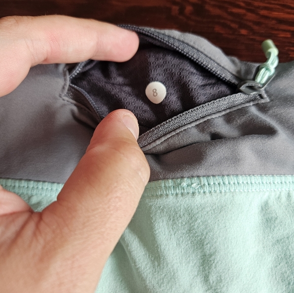 Lululemon Athletica Speed Up Short - Picture 3 of 4